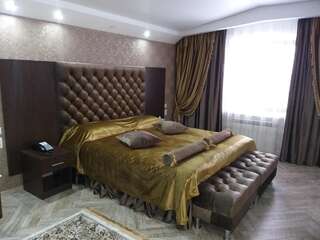 Отель BANQUETING & GUEST HOUSE ПОМЕСТЬЕ Костанай Стандартный двухместный номер с 1 кроватью или 2 отдельными кроватями-3